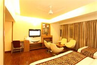 Фото Hotel Maharana Inn Chembur