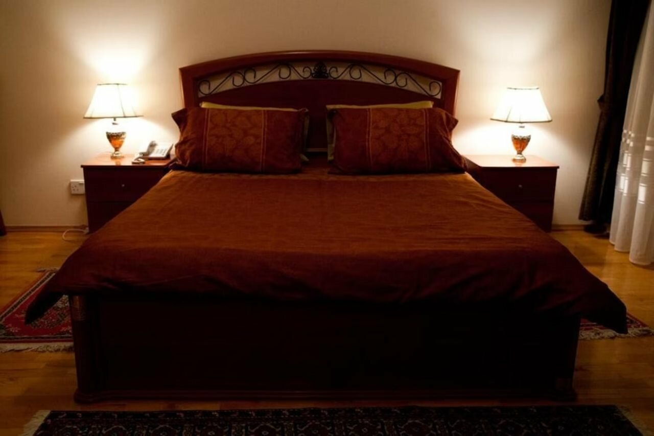 Фото Azcot Hotel