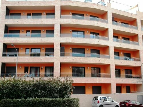 Гостиница Eton Apartments в Льорет-де-Маре
