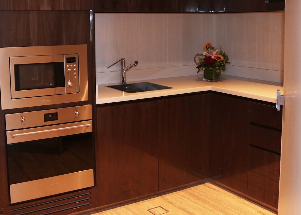 Фото Conrad Manila