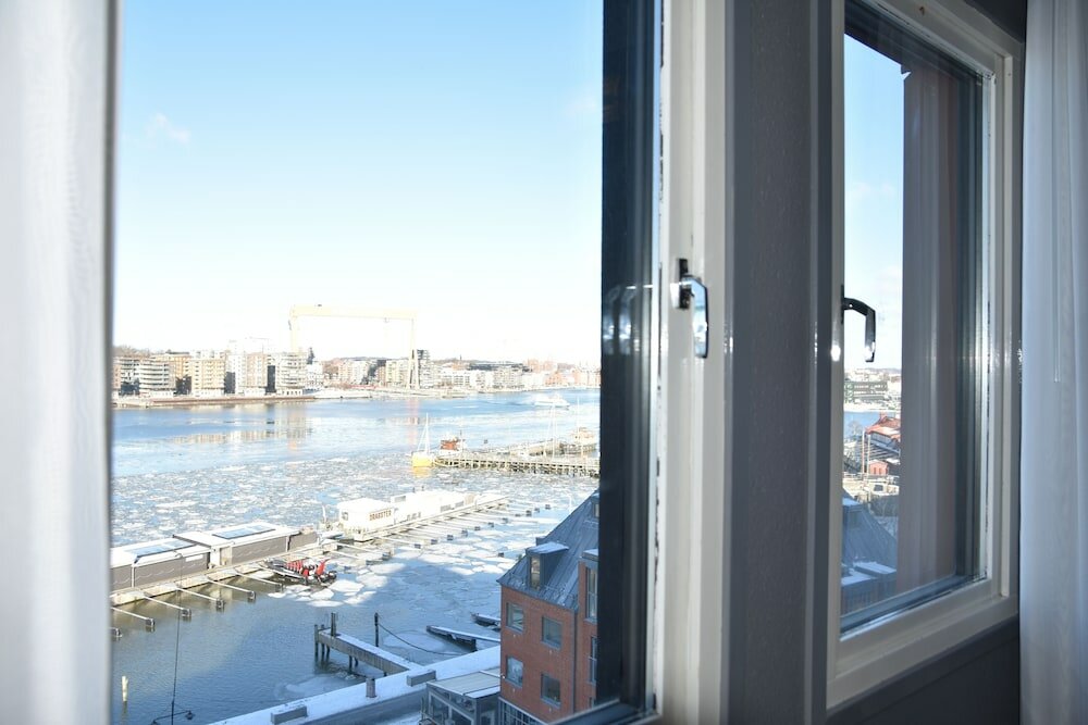 Фото 91792341923