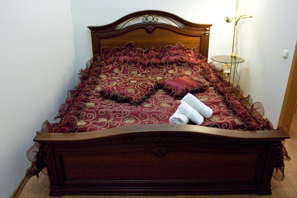 Фото У двух львов