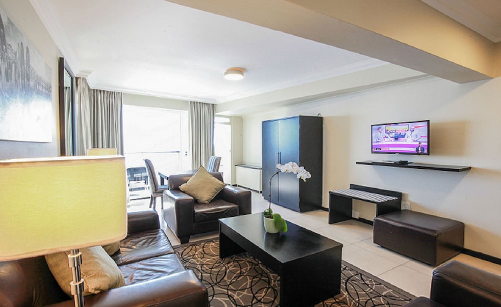 Фото The Blue Waters Hotel