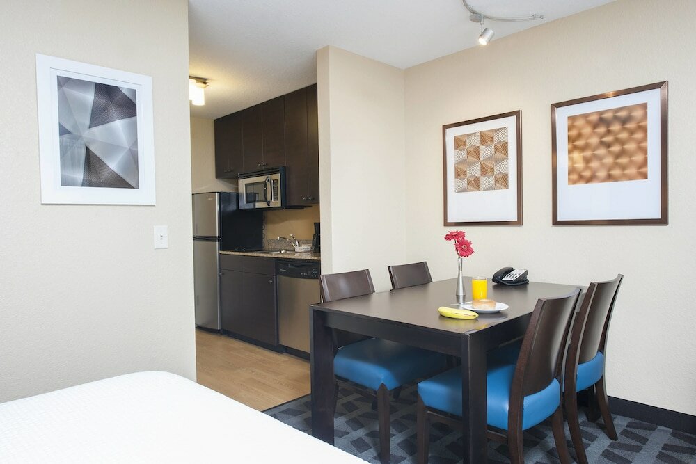 Фото Townplace Suites by Marriott Des Moines Urbandale