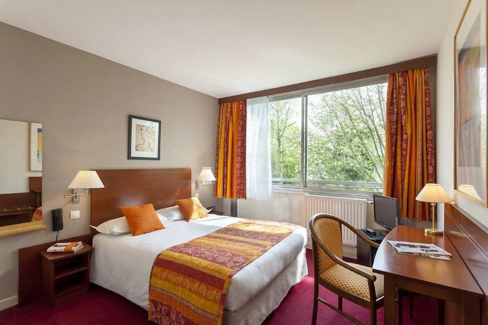 Фото отеля 2