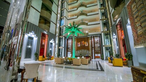 Гостиница Holiday Villa Hail Hotel فندق هوليداي فيلا حائل в Хаиле