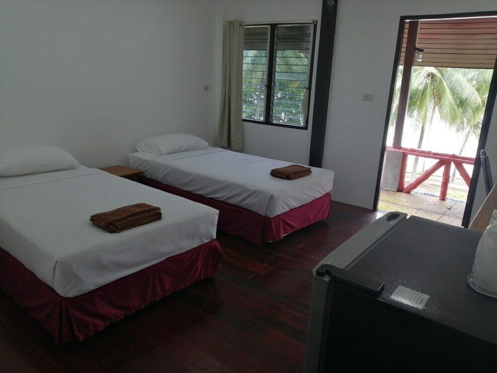 Фото Jansom Beach Resort Ranong