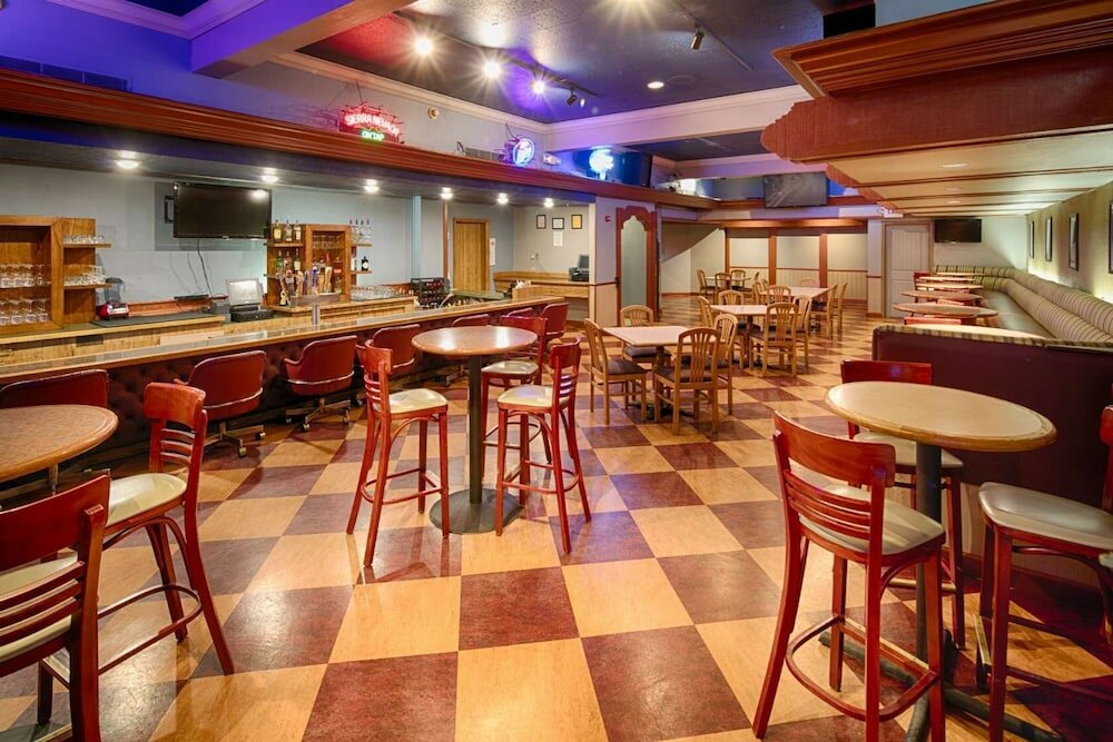 Фото Red Lion Hotel Eureka