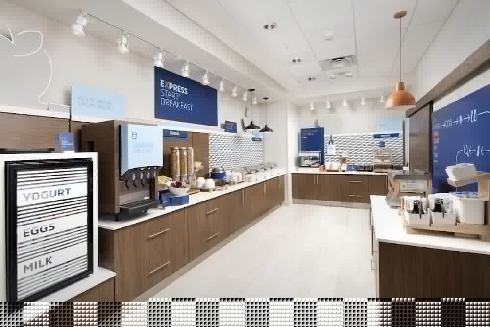 Фото Holiday Inn Express Gloucester, an Ihg Hotel