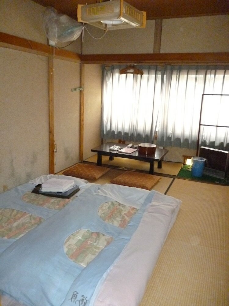 Фото Uotoshi Ryokan