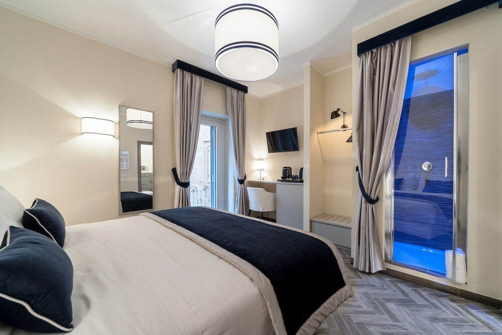 Фото Foro Romano Luxury Suites