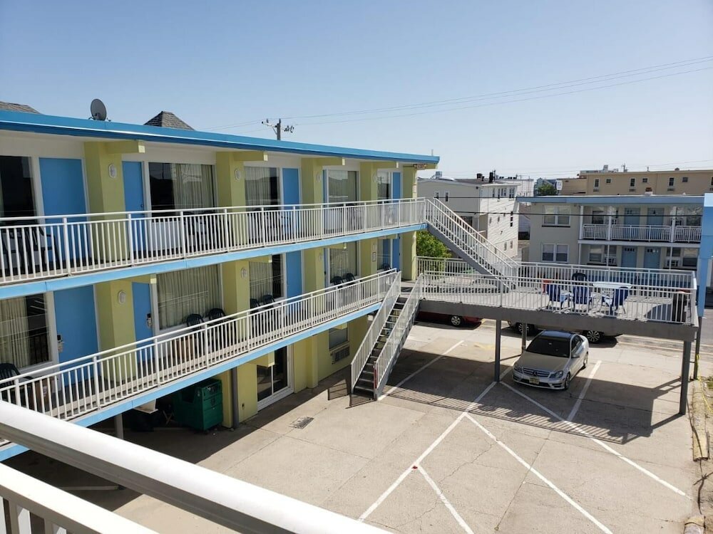 Фото Tropicana Motel