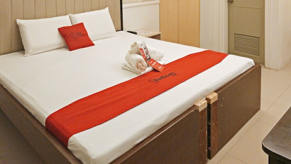 Фото RedDoorz Premium @ Wireless Mandaue Cebu