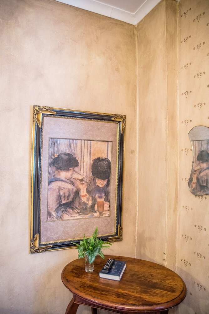 Фото 5th Avenue Gooseberry Guest House