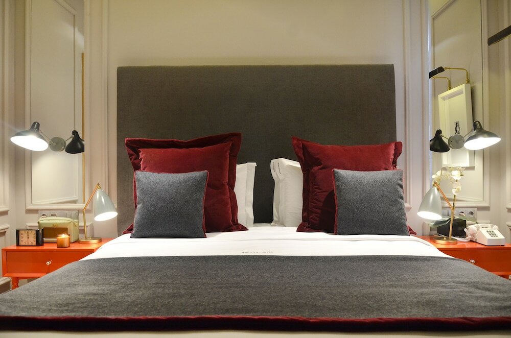 Фото Brown's Central Hotel