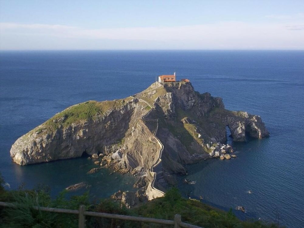 Фото Villa de Ermua Hotel