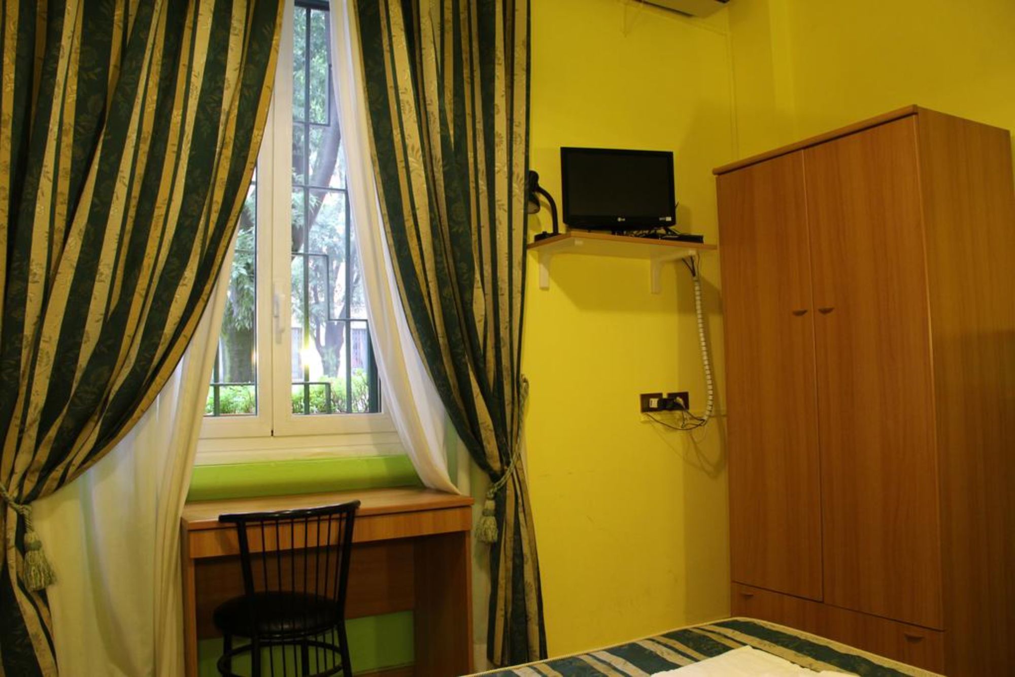 Фото Hotel Bogart