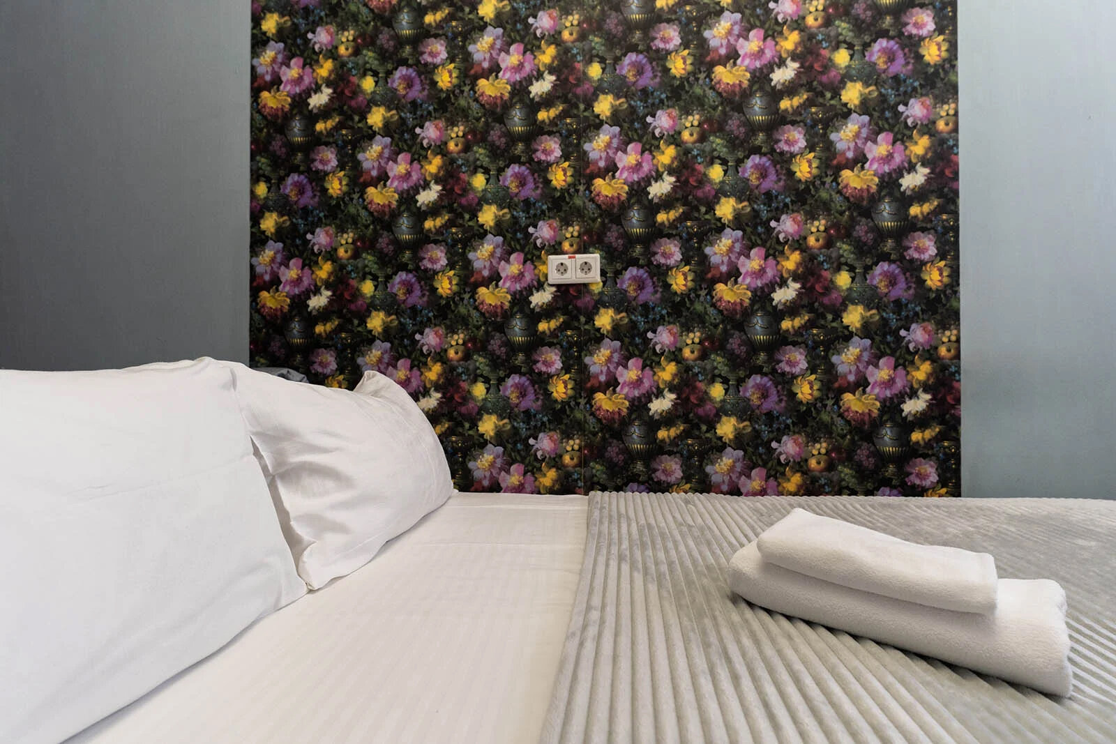 Фото Апельсин у Театра