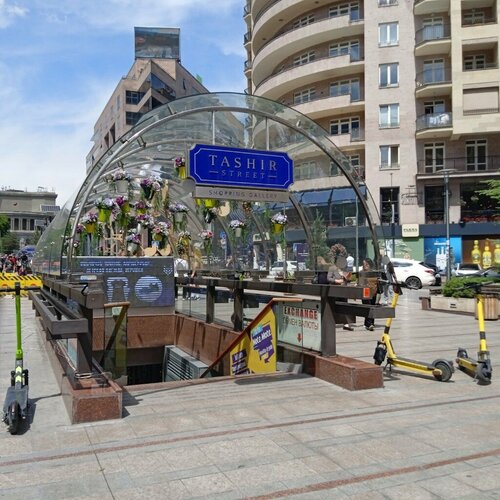 Vernissage gold Fotoğraf 1