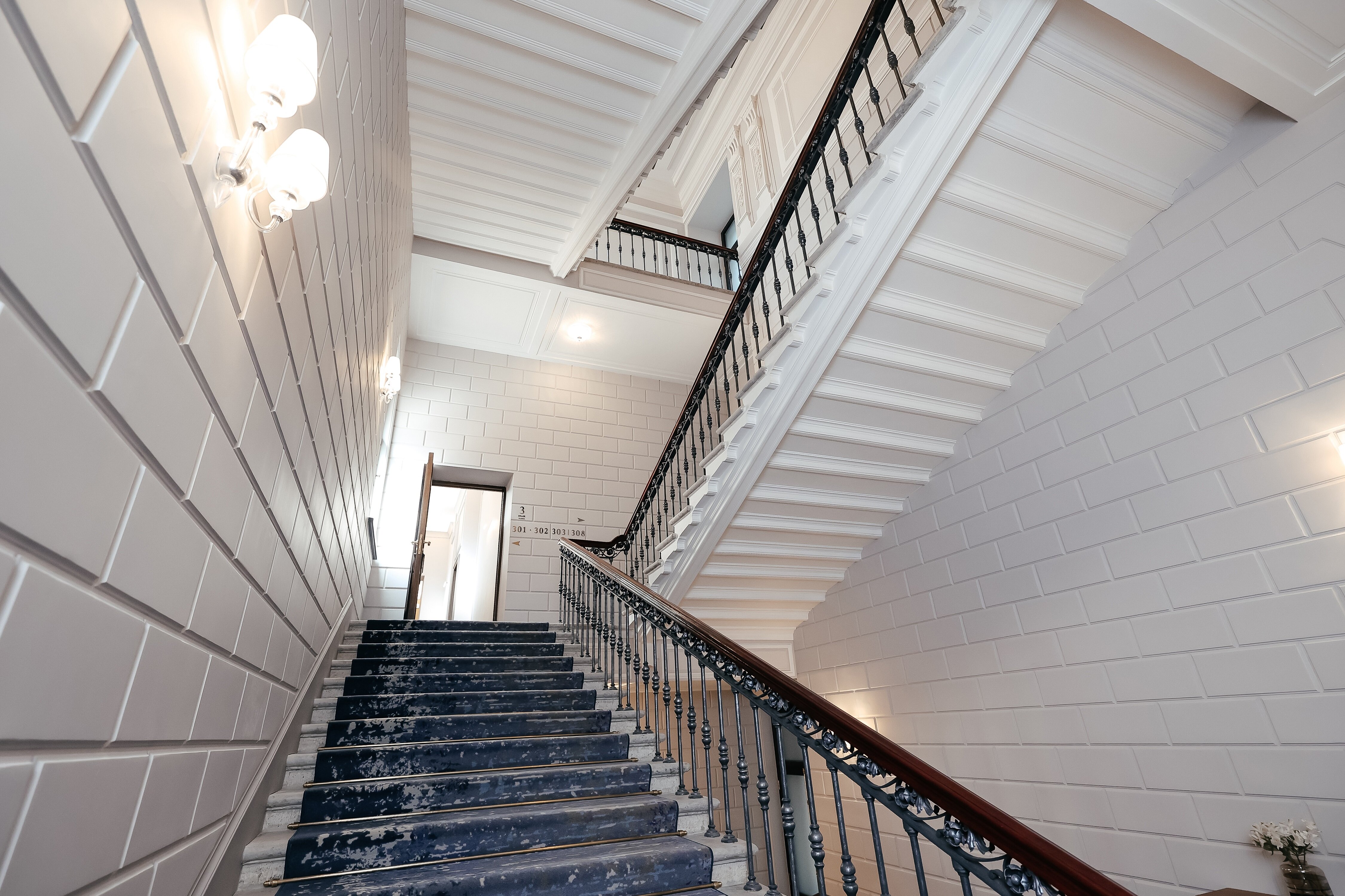 Фото Cosmos Selection St. Petersburg Italyanskaya