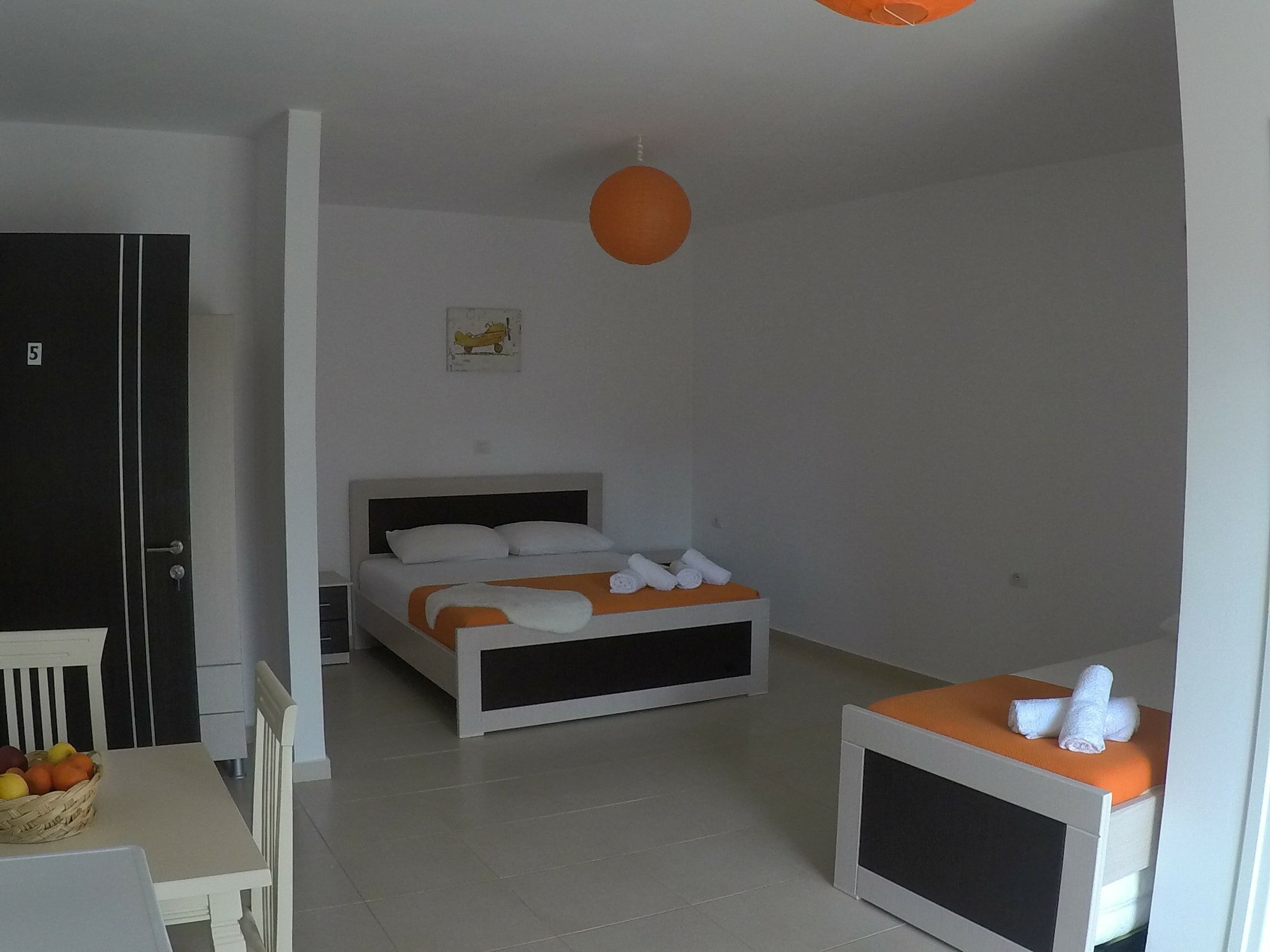 Фото Privé Hotel and Apartment