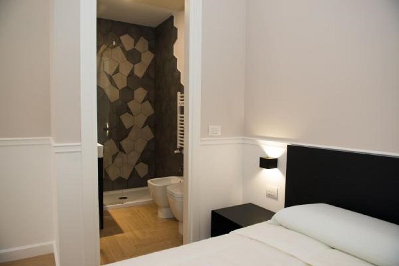 Фото Отель Five Boutique Rooms