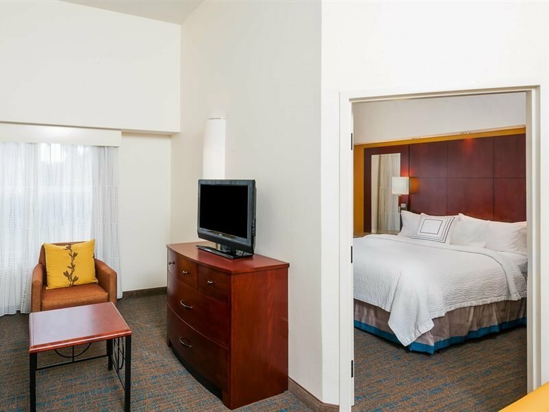 Фото Residence Inn by Marriott Orlando Airport