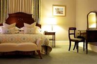 Фото Ashdown Park Hotel & Country Club