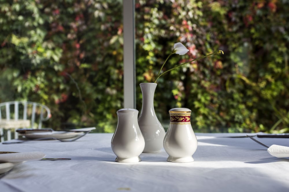 Фото Oyo Ridgeway Hotel