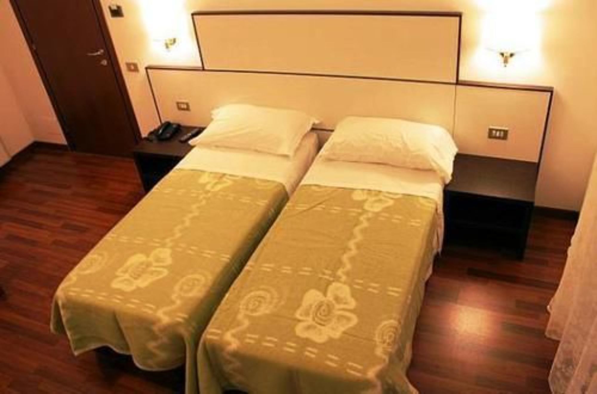 Фото Lux Hotel Durante