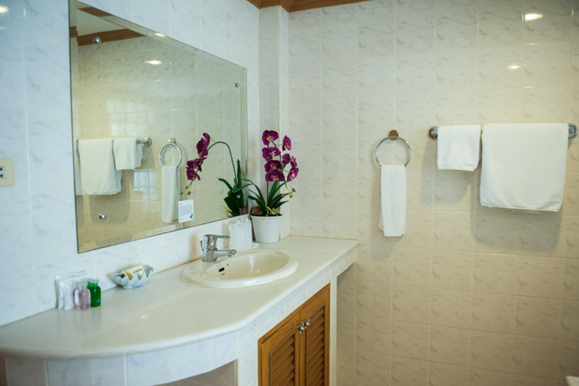 Фото Lido Beach Hotel Pattaya