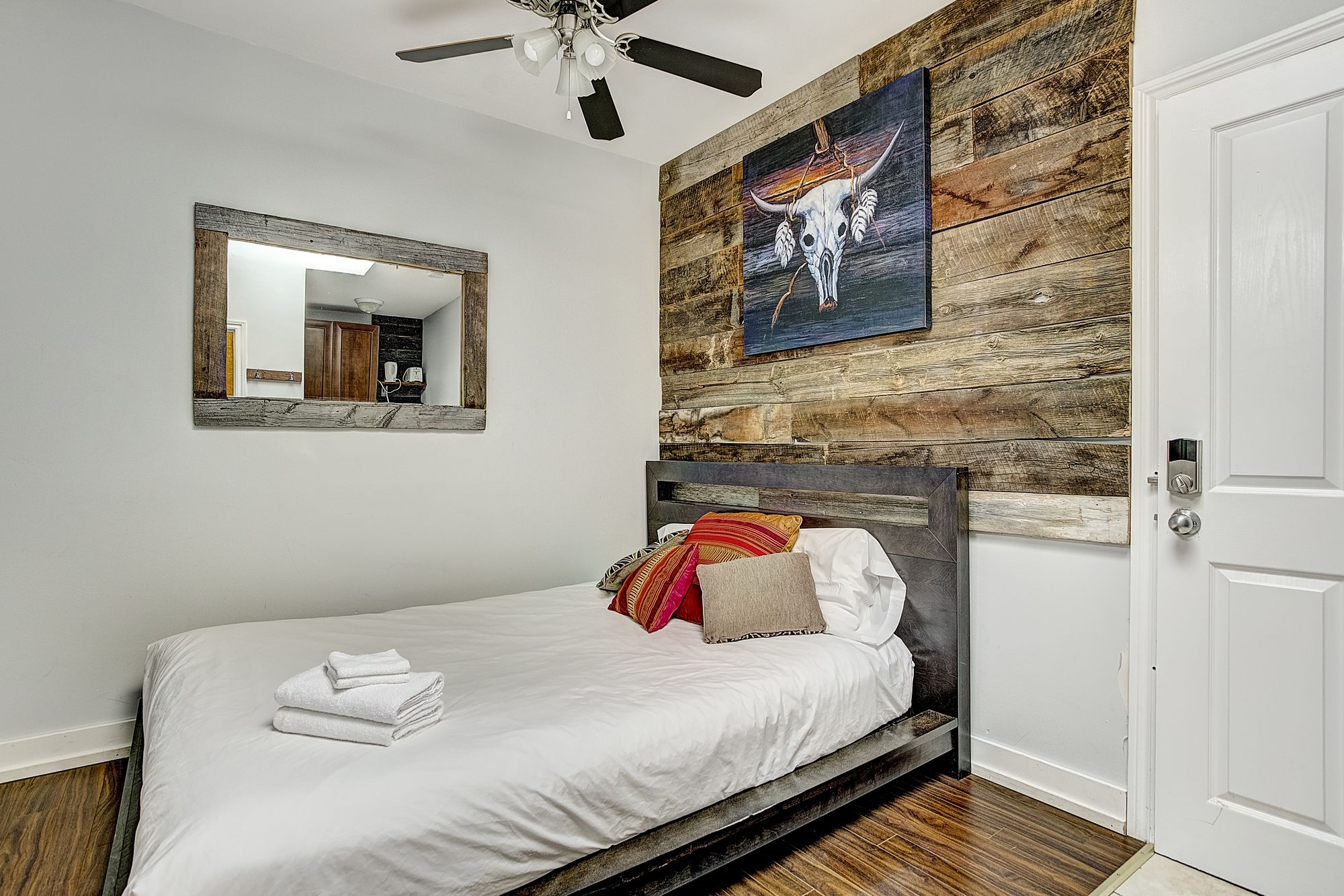 Фото Destination Stays Griffintown Montreal