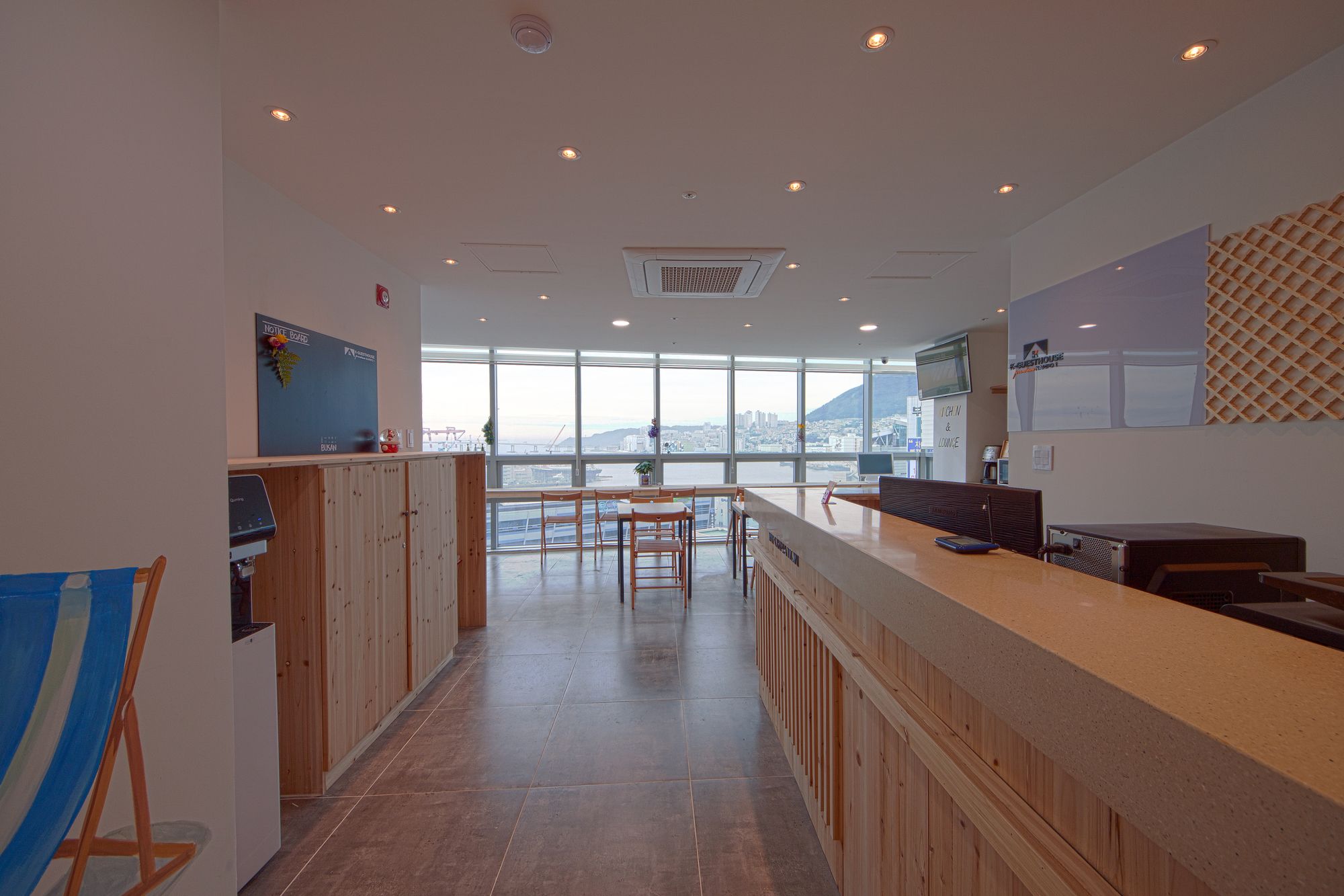 Фото K-Guesthouse Premium Nampo 1