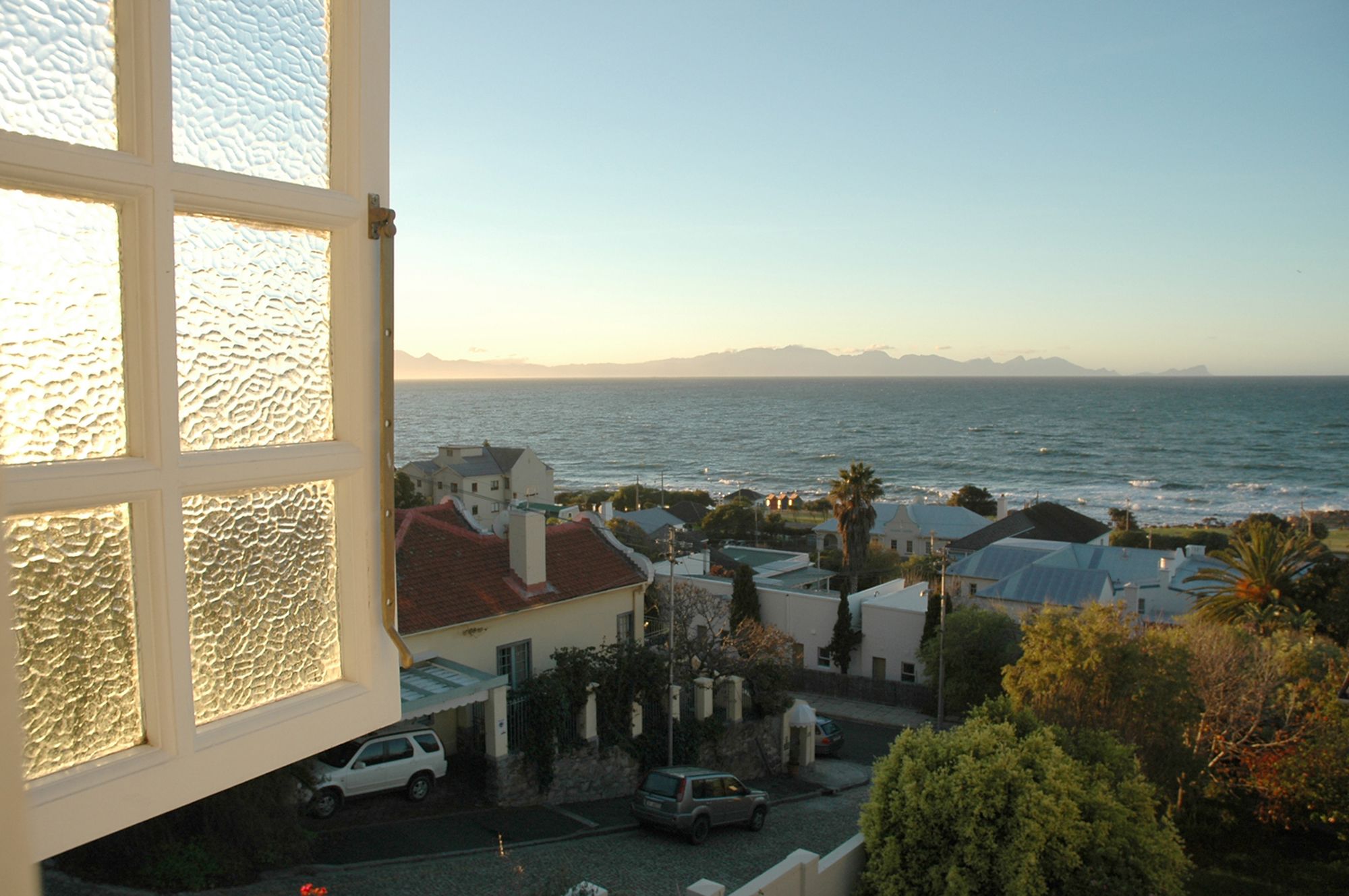 Фото Blue On Blue Bed and Breakfast