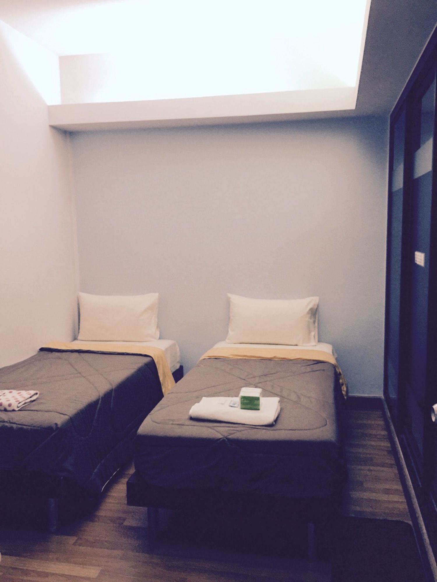 Фото Nine Place Sukhumvit 40 - Hostel