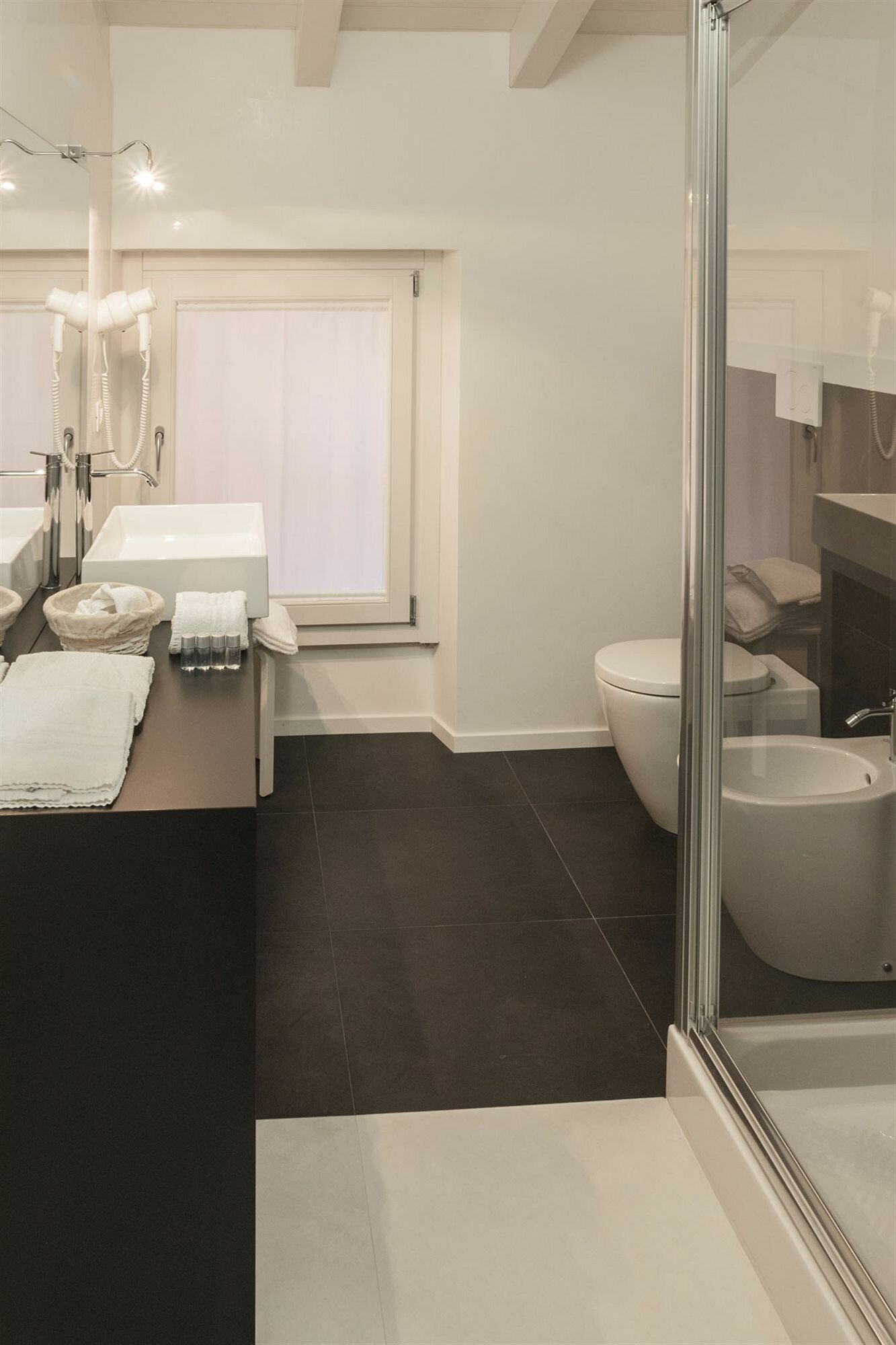 Фото Casa Fola - City Centre Rooms