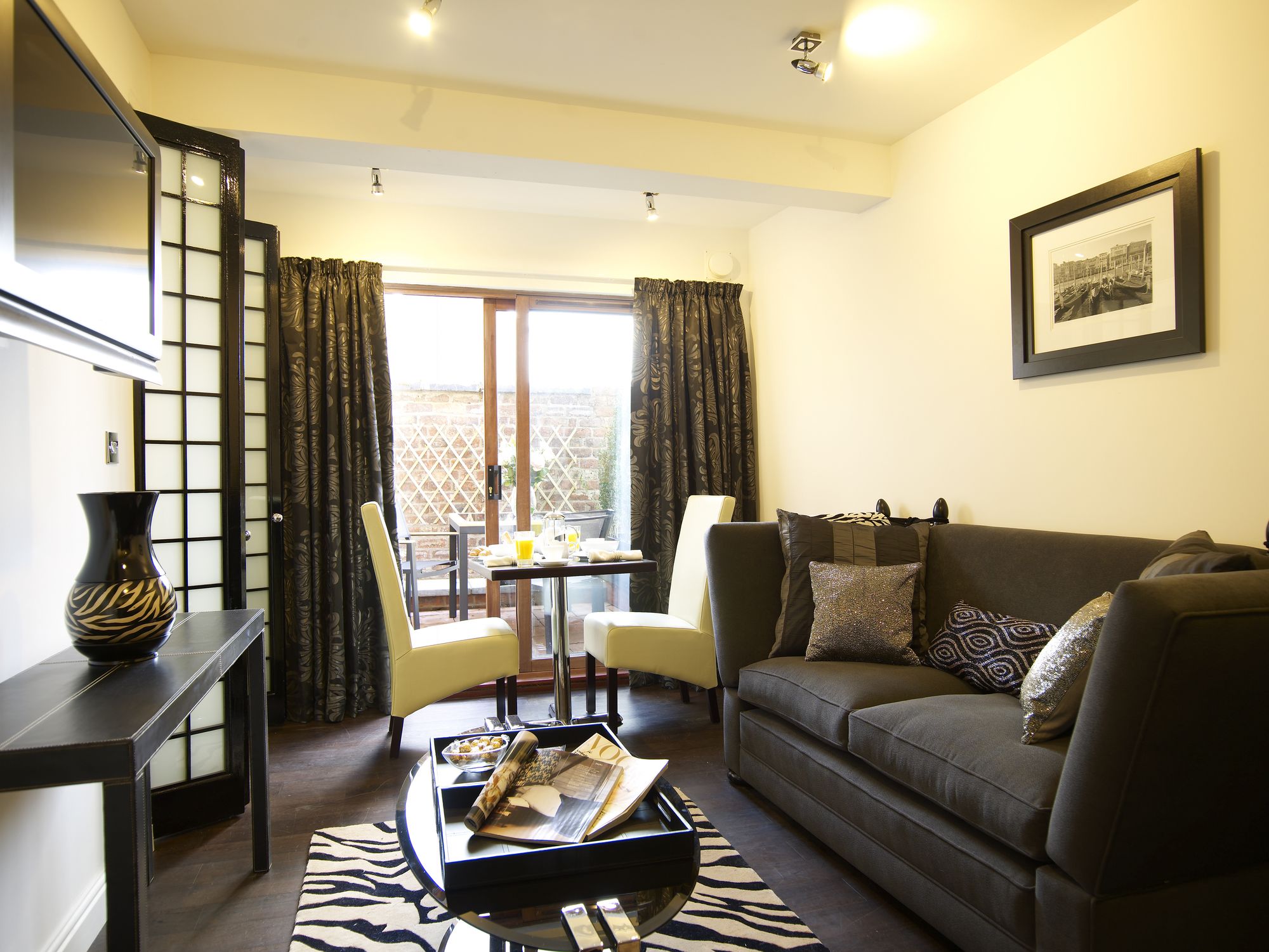 Фото Strozzi Palace Suites by Mansley