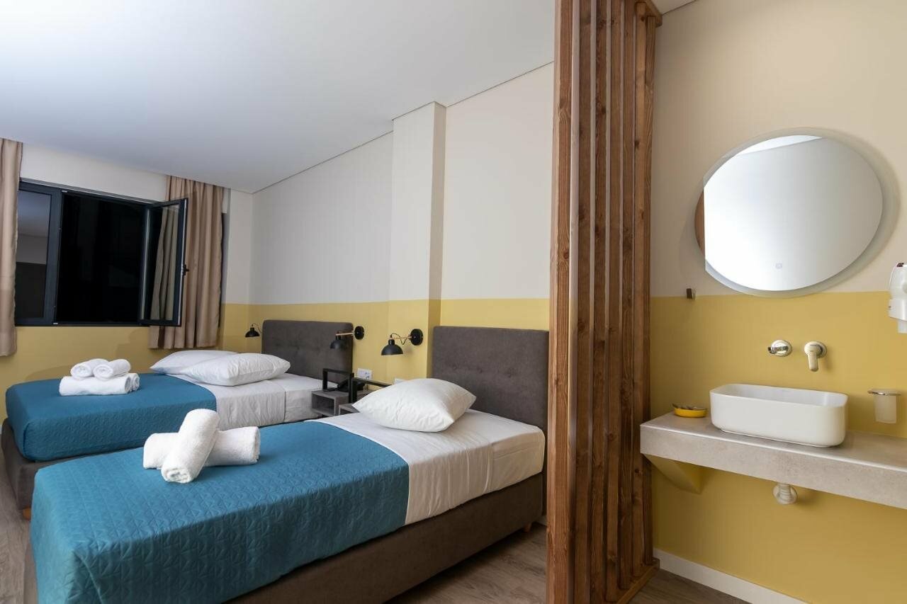 Фото Dunlin Hotel