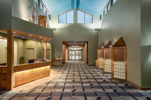 Внешний вид отеля Royal West Edmonton, trademark Collection в Эдмонтоне, фото 4