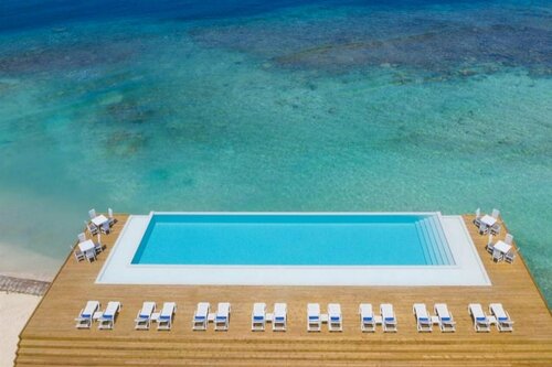 Гостиница Sandies Bathala на Атолле Алиф-Алиф