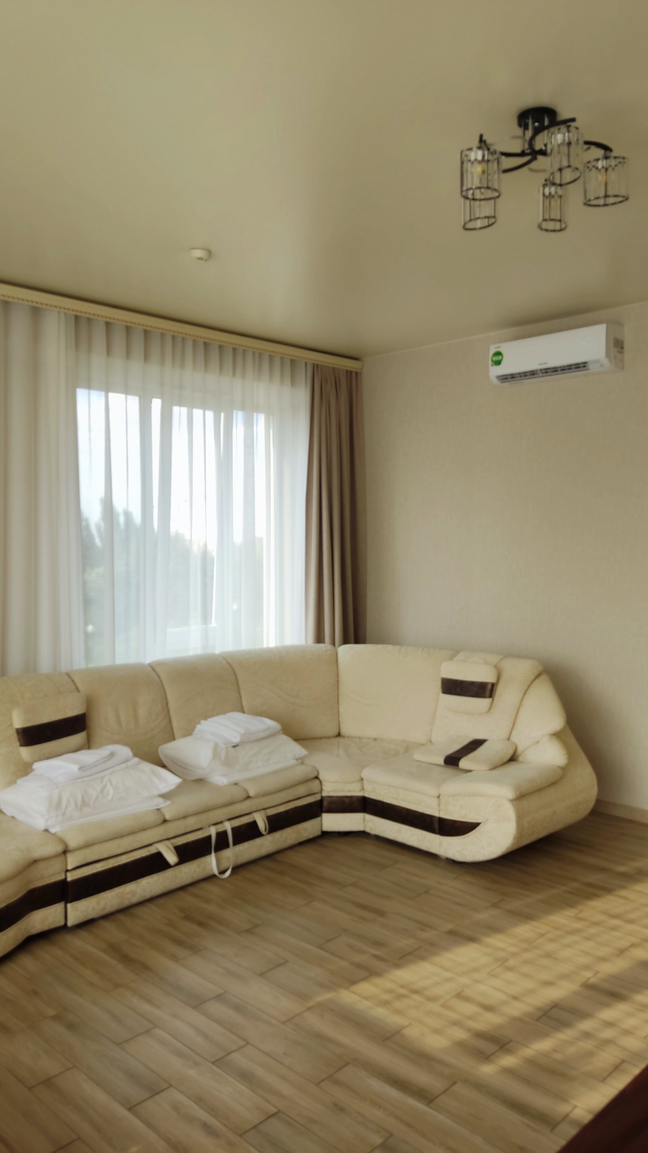 Фото Central Inn Conference Hotel