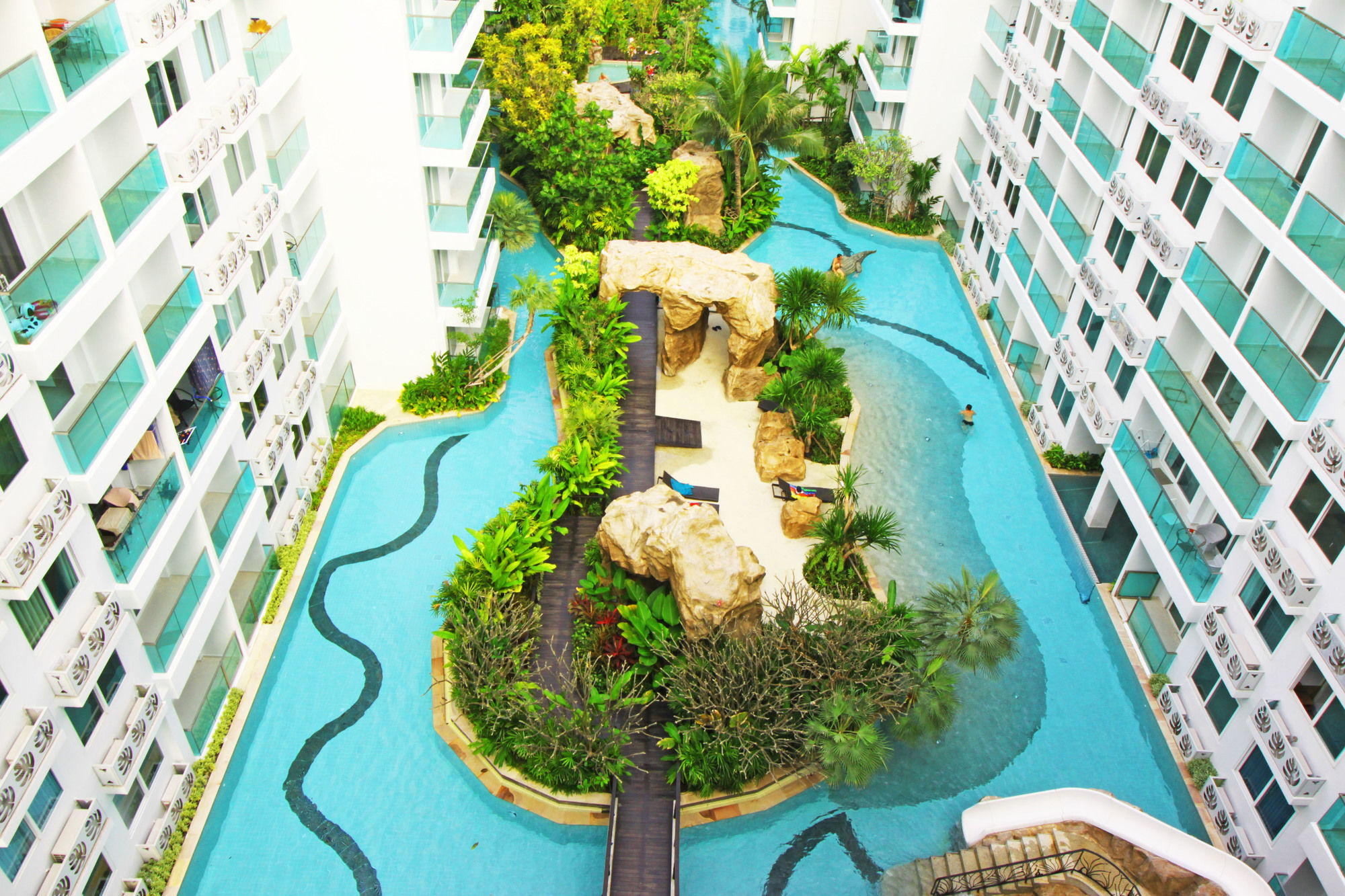 Фото Amazon Residence by Pattaya Sunny Rentals