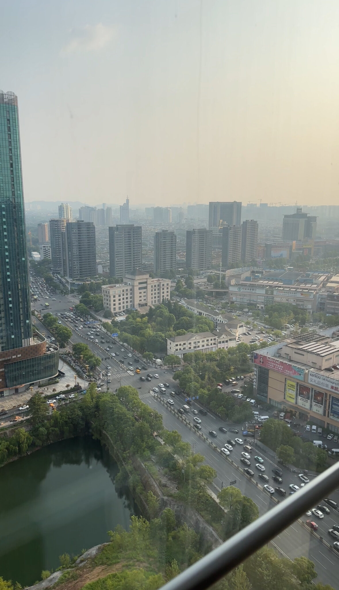 Фото Yiwu Marriott Hotel