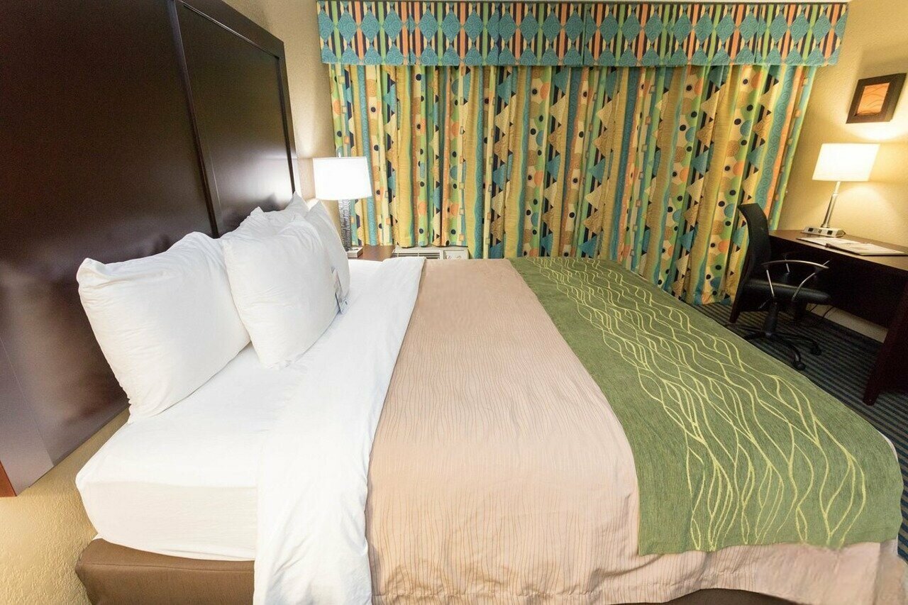 Фото Crowne Plaza Orlando - Lake Buena Vista