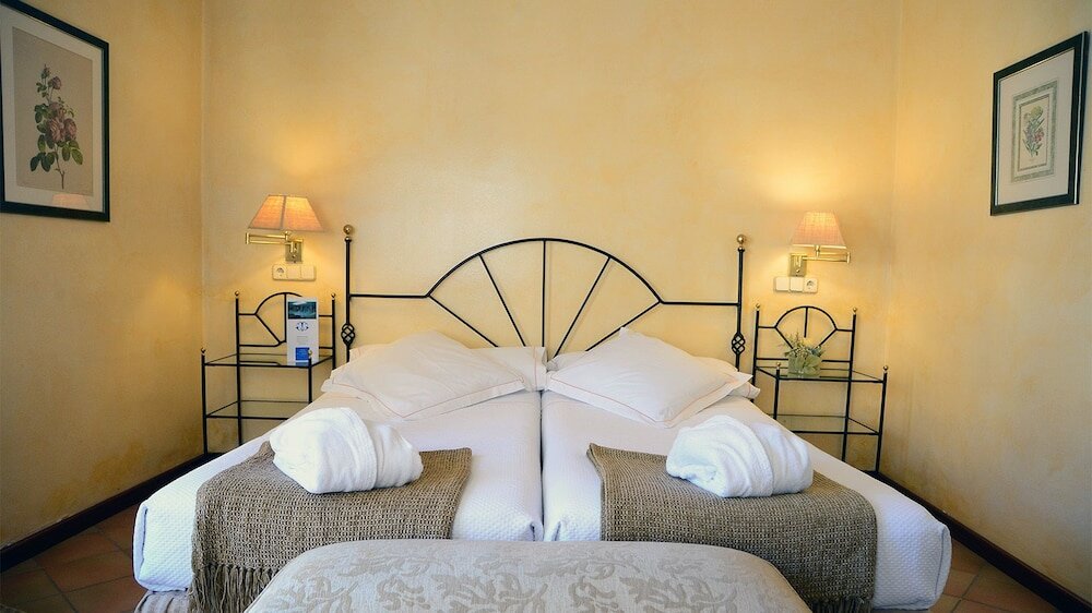 Фото Hotel Termes La Garriga