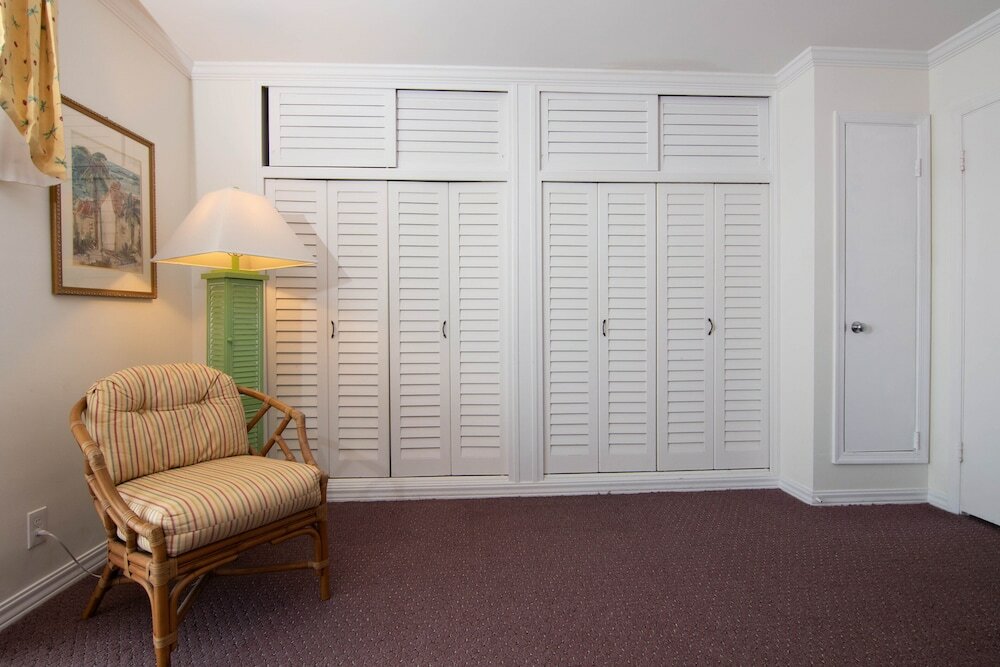 Фото Palm Beach Waterfront Suites