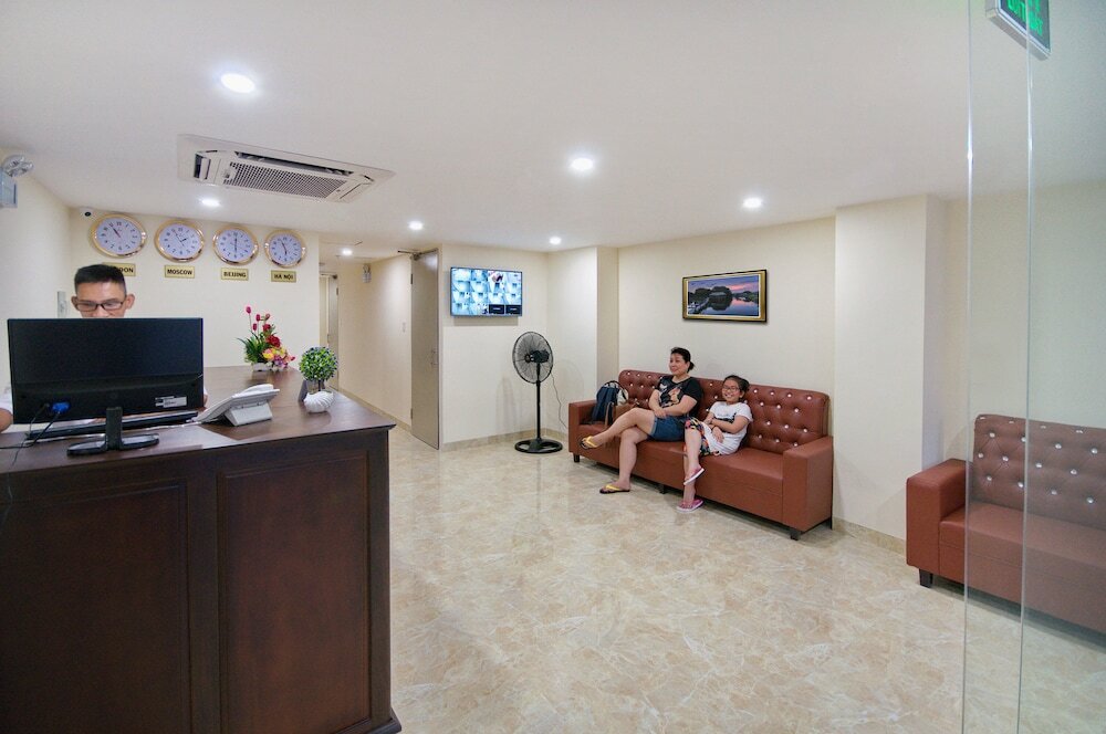 Фото Harvey Hotel & Apartments