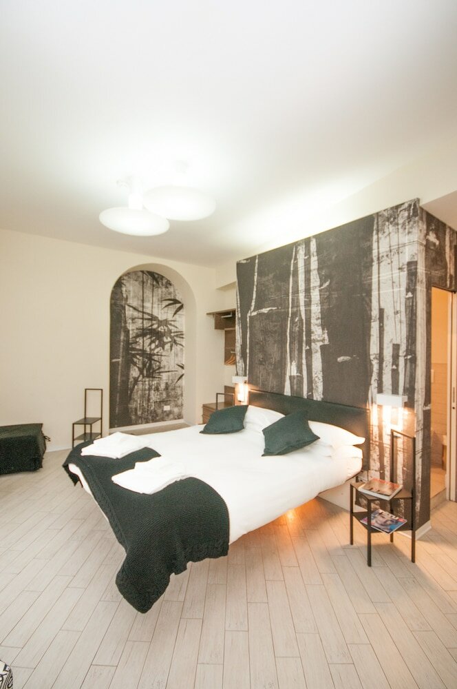 Фото First Floor