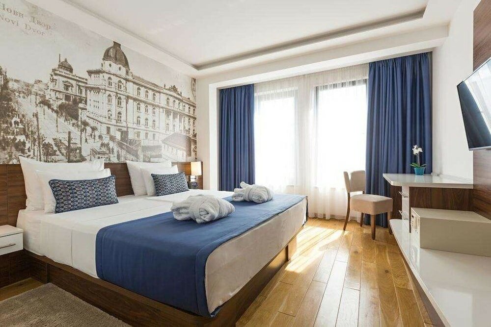 Фото отеля 2