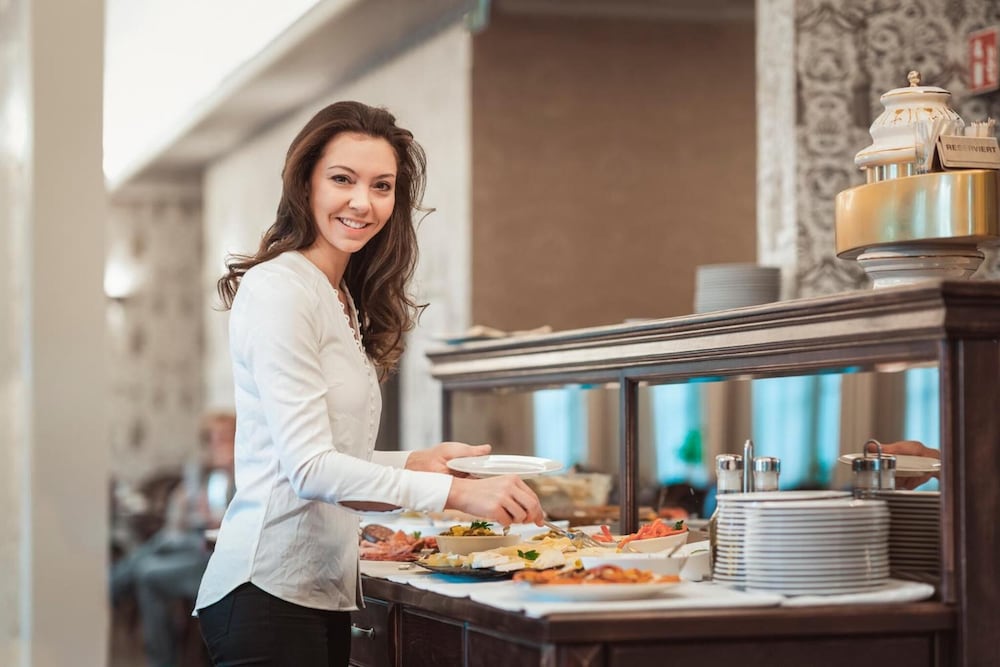 Фото Aparthotel Neumarkt